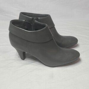 NATURALIZER Gray Booties Boots Women 5.5 M Smooth Cuffed N5 Comfort